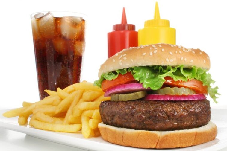 Os alimentos graxos e fritos deben evitarse ao perder peso